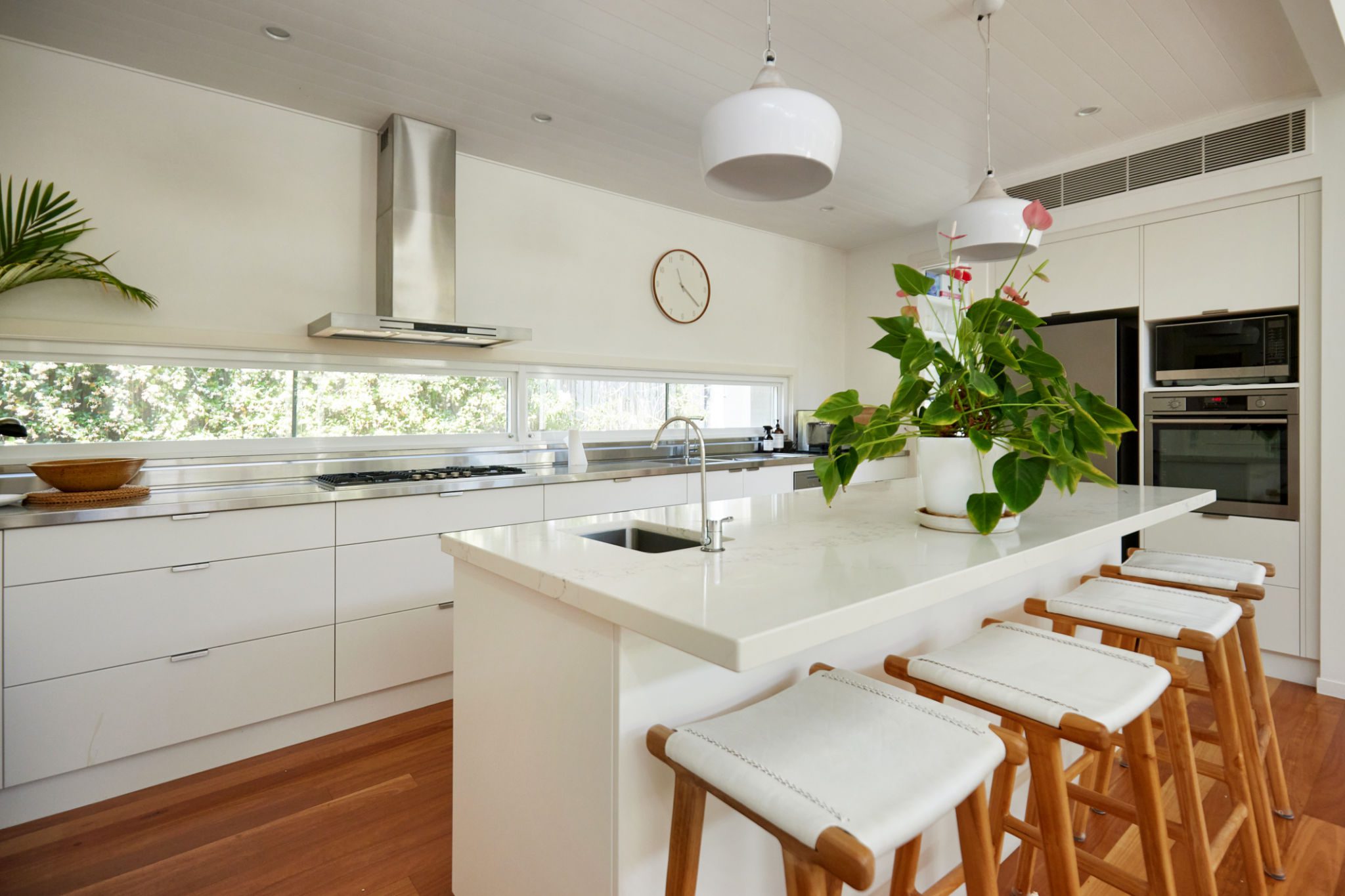 Contemporary kitchen design with minimalist decor.